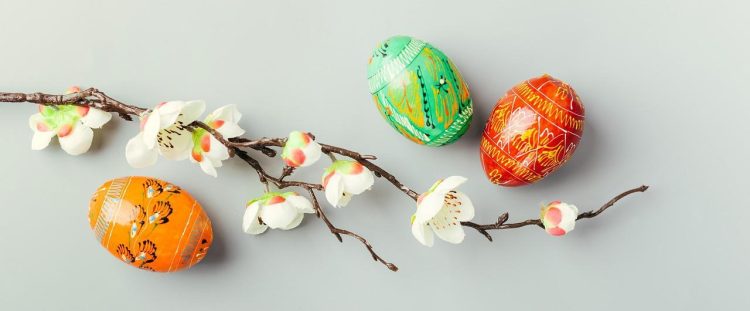 Idées de décoration de cheminée pour le printemps