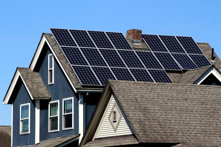 Comment bien choisir votre panneau solaire photovoltaïque?