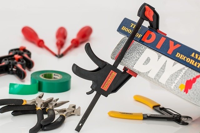 Assembler des meubles avec les enfants : comment s’y prendre ?