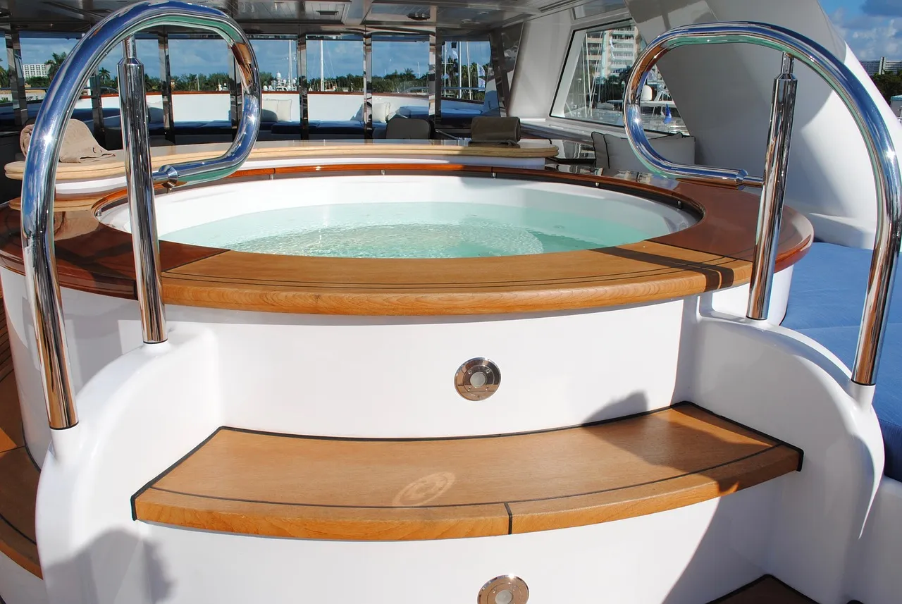Quel spa jacuzzi choisir pour sublimer votre espace immobilier ?