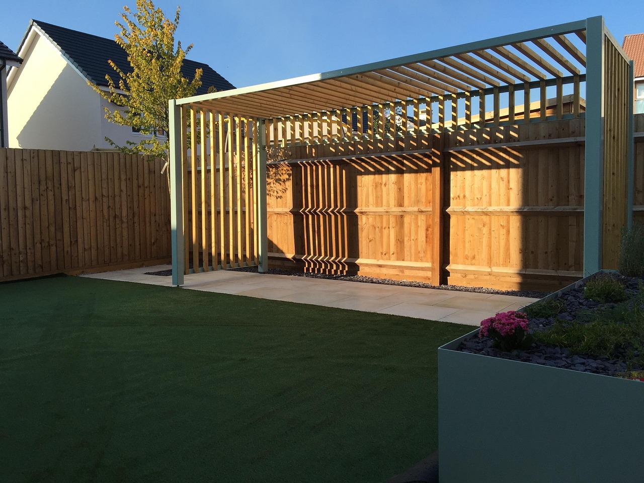 Pourquoi choisir une pergola bioclimatique pour votre extérieur ?