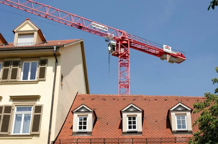 Idées de peinture de chambre : comment peindre des rayures verticales ?