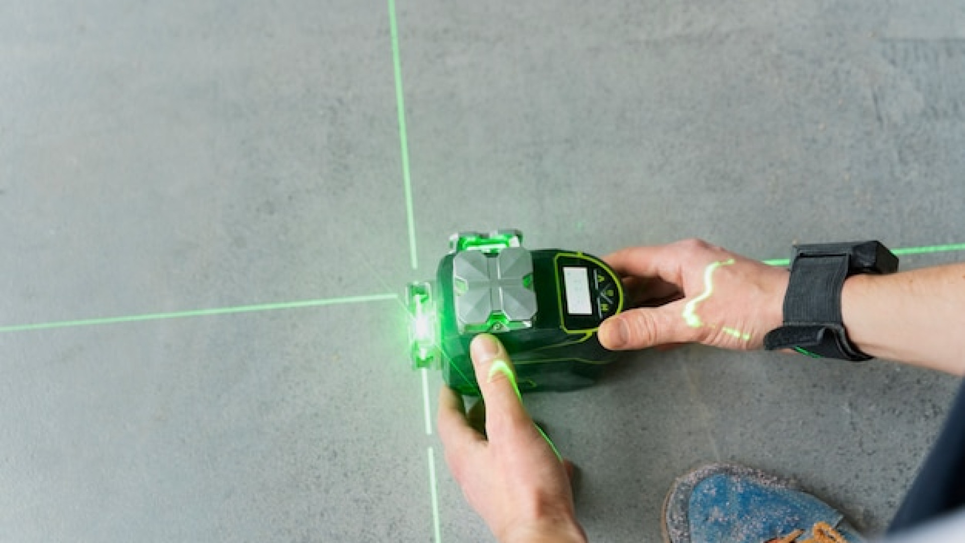 Pourquoi investir dans un niveau laser plutôt qu'un outil de mesure traditionnel ?