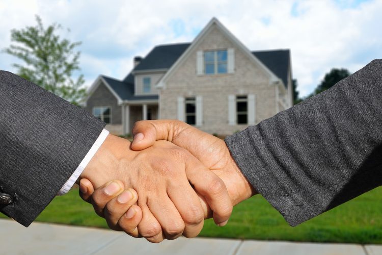 Immobilier : faut-il faire appel à un chasseur quand on n’a pas le temps de chercher ?