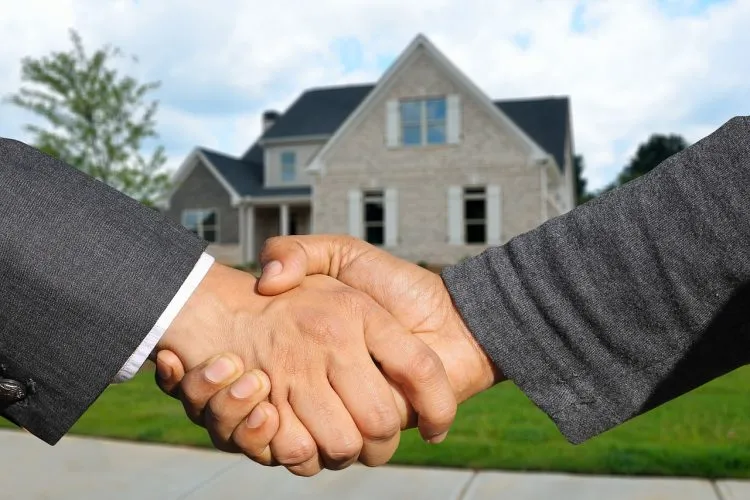 Immobilier : faut-il faire appel à un chasseur quand on n’a pas le temps de chercher ?