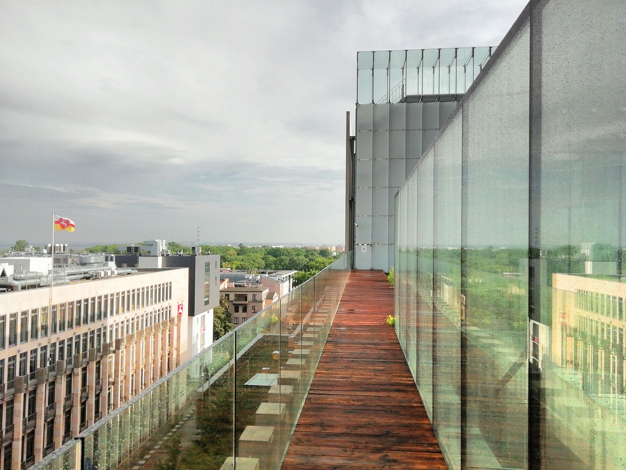 Le guide complet pour réaliser une extension toit terrasse : astuces et conseils immobiliers