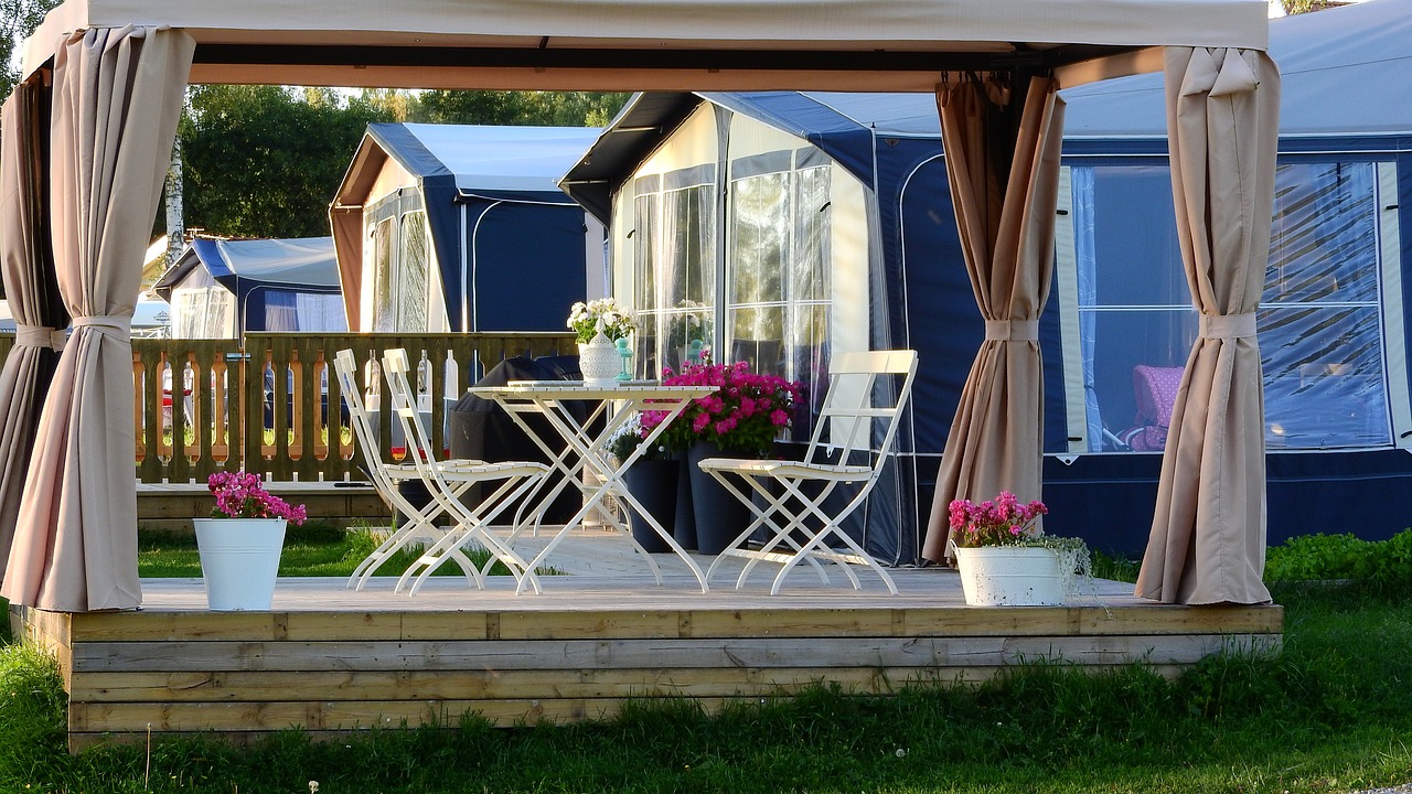 Profitez de votre terrasse avec un voile d’ombrage : confort, esthétisme et efficacité réunis !