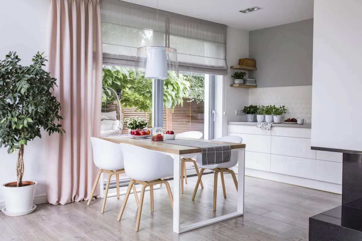 Où installer un bloc-porte avec une paroi vitrée ?