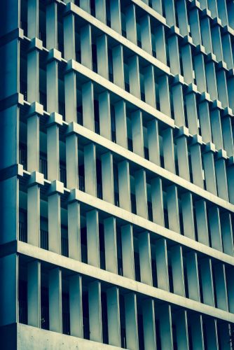 brise-soleil fixe en aluminium, aménagement de façades