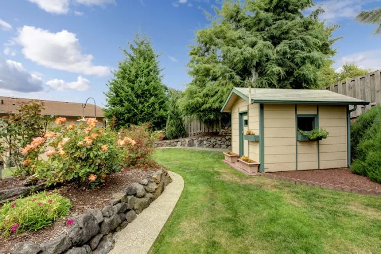 Comment aménager et organiser au mieux sa cabane de jardin ?