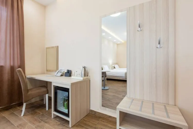3 choses que vous pouvez stocker dans un mini frigo de chambre