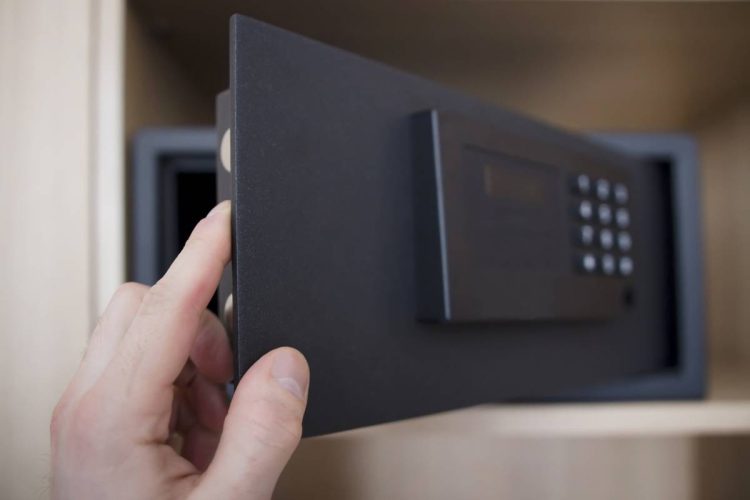 Collectionneur : comment sécuriser vos armes à feu ?